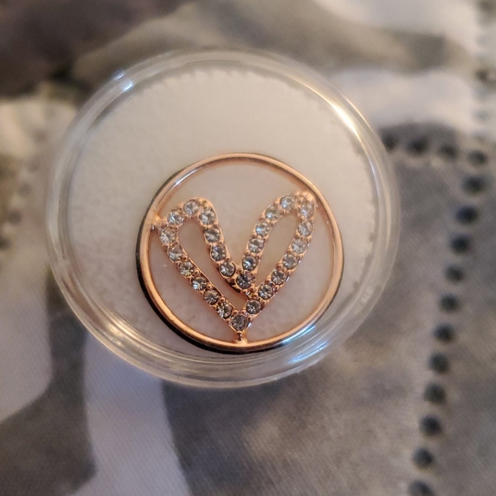 Heart window plate